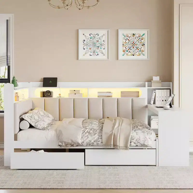 Daybed matrimoniale con cassetti portaoggetti, ripiani, luce LED, stazione di ricarica, scrivania e testiera imbottita