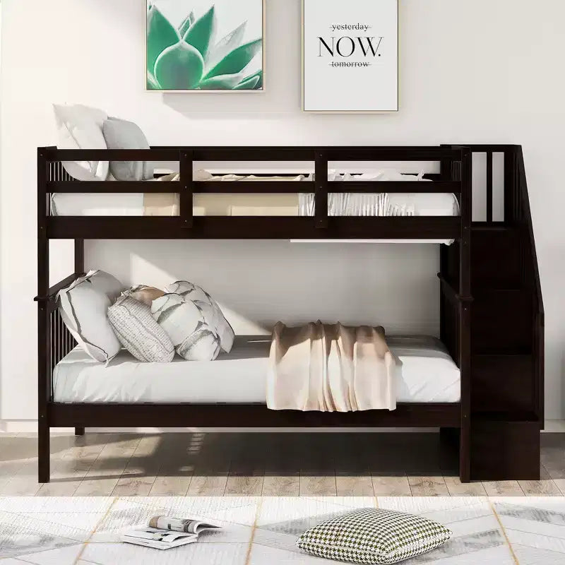 Letto a castello matrimoniale con scale e cassetti contenitore