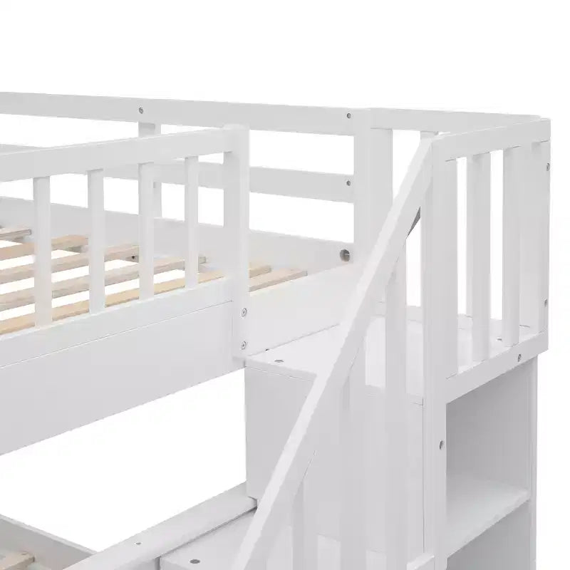 Letto a castello matrimoniale con scale e cassetti contenitore