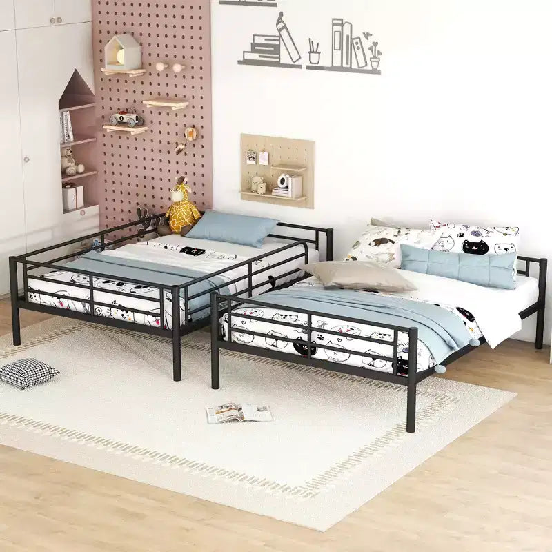 Letto a castello matrimoniale con scaletta e sponde di sicurezza a tutta lunghezza – Struttura in metallo