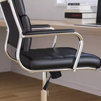 Sedia da ufficio ergonomica con schienale alto, braccioli imbottiti e base girevole
