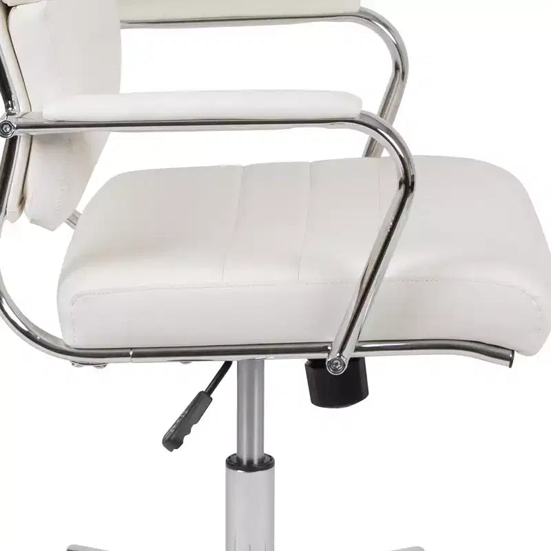 Sedia da ufficio ergonomica con schienale alto, braccioli imbottiti e base girevole