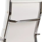 Sedia da ufficio ergonomica con schienale alto, braccioli imbottiti e base girevole